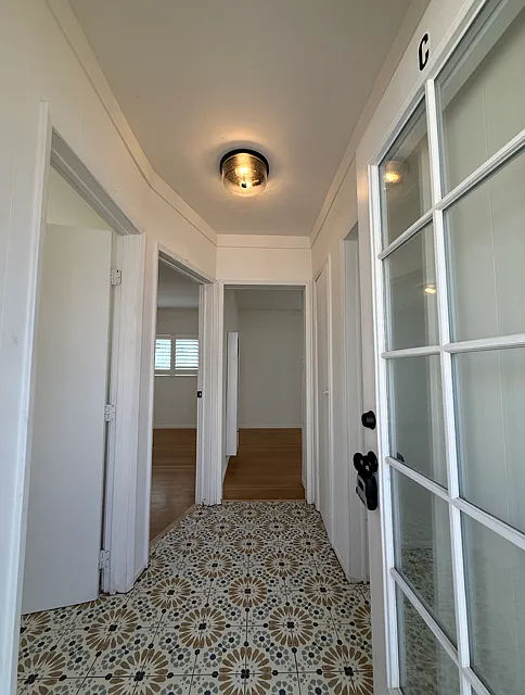 1 bed, 450 sqft, $3,200 — Photo 3
