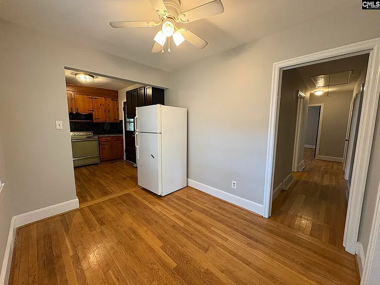 1047 S Holly St — Photo 10