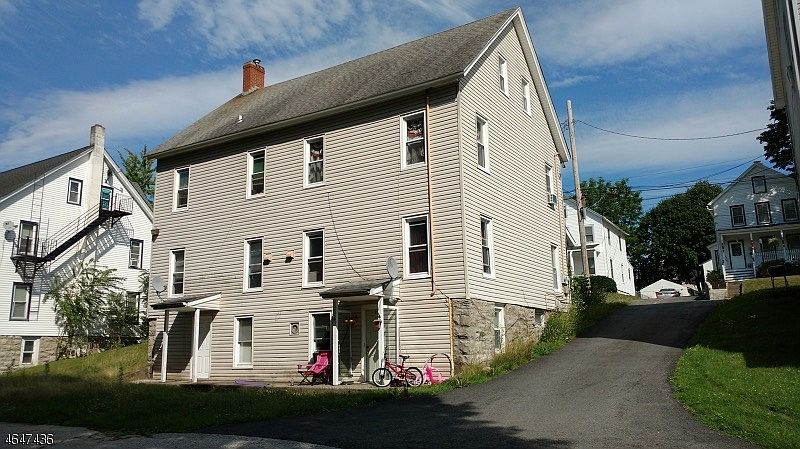 2nd image of 18 Sussex St