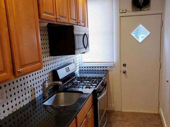 5th image of 5609 N 12th St Floor 1