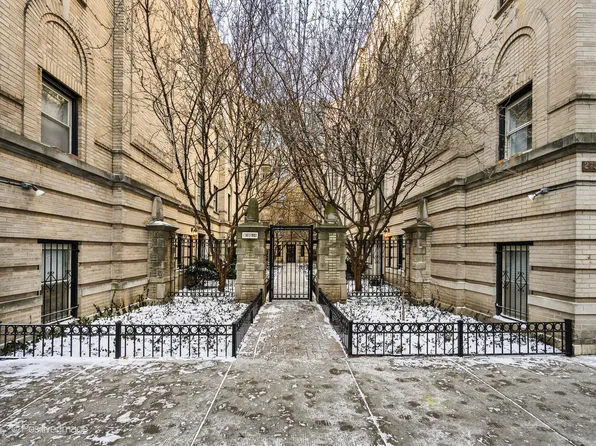 2728 N Pine Grove Ave #2, Chicago, IL 60614
