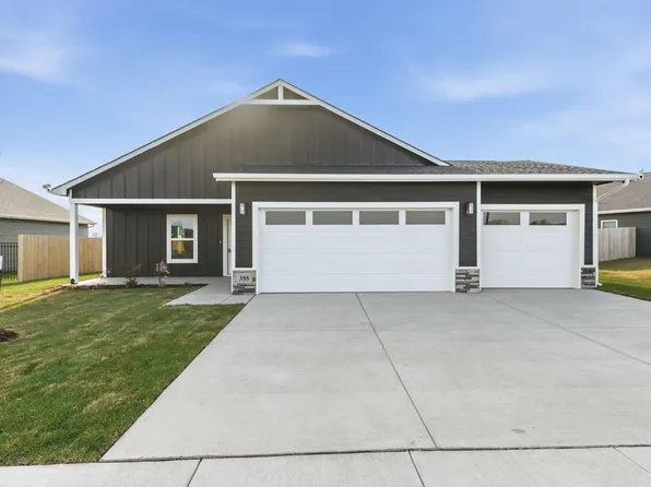 355 N Woodstone St, Derby, KS 67037