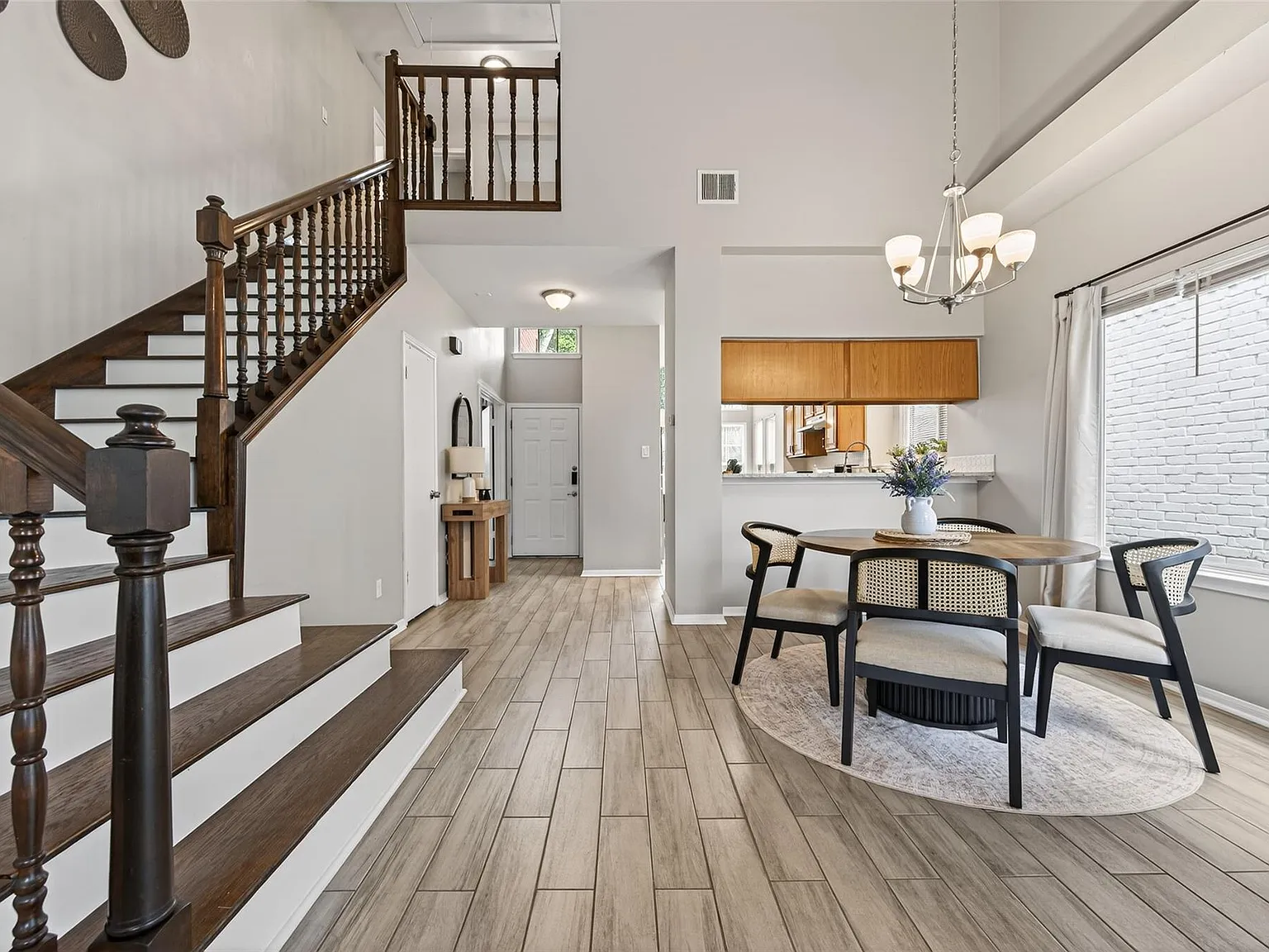 3 bed, 2.0 bath, 1773 sqft, $4,000 — Photo 4