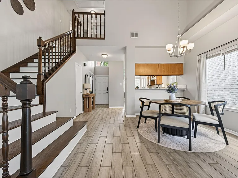 6635 Queensclub Dr — Photo 4