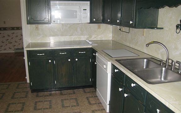 2nd image of 13466 Meadowview Ave