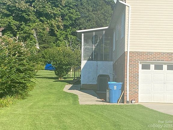 5th image of 3373 Wren Cir