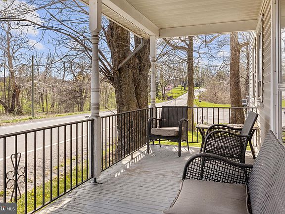 2nd image of 3223 Senedo Rd