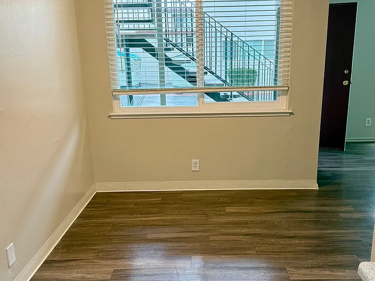 7521A Santee Dr #7521A — Photo 5