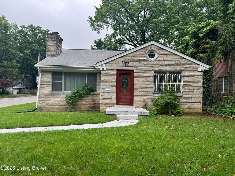 1113 Southwestern Pkwy — Photo 2