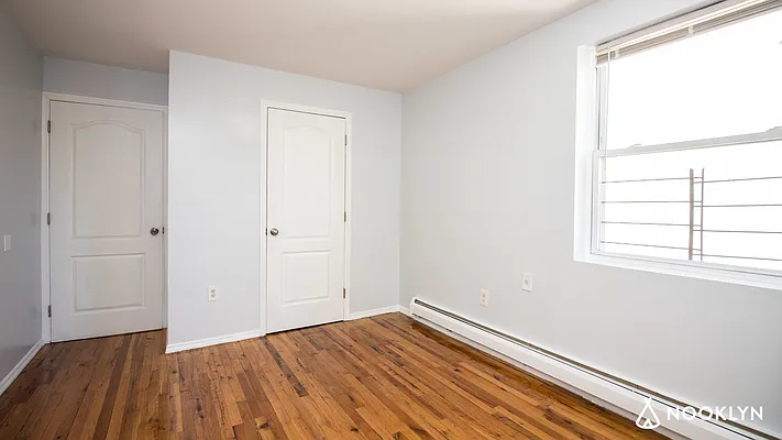 Rented by Nooklyn NYC LLC | media 21