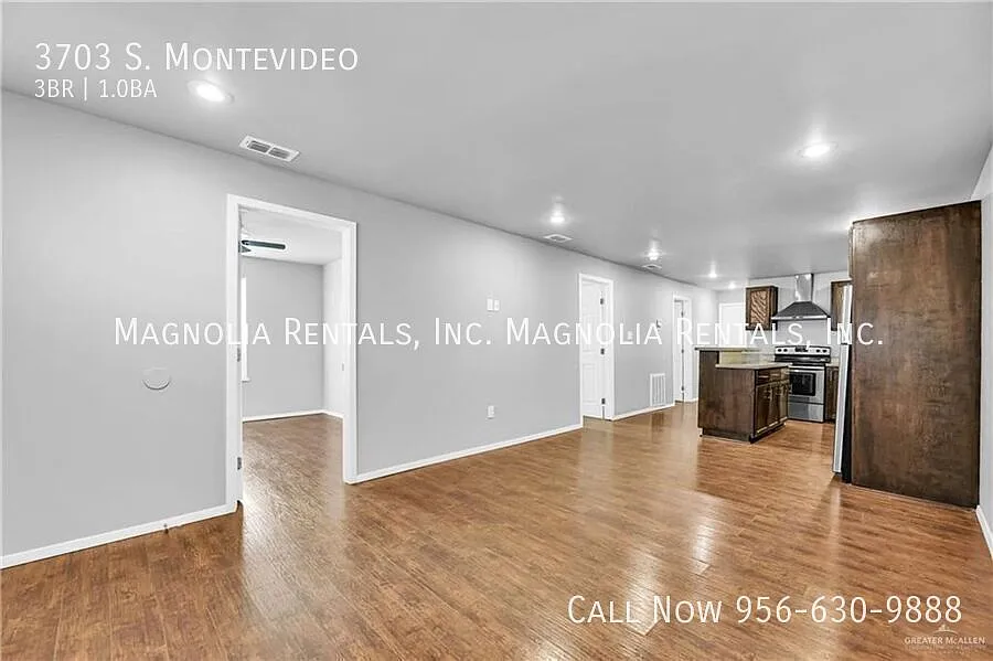 Building Photo - 3703 S Montevideo Ave
