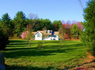 1001 Running Valley Rd, Stroudsburg, PA 18360