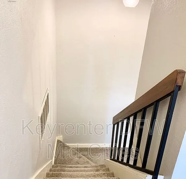 2623 Piedras Dr — Photo 16