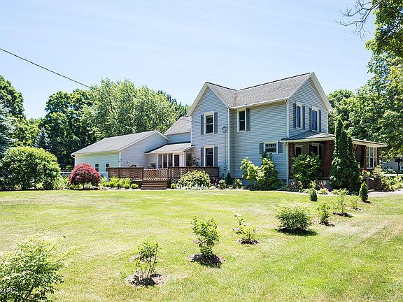 3rd image of 12478 Lakeshore Dr