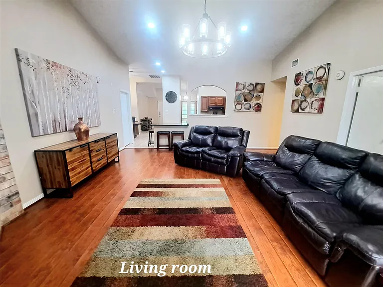 20010 Fort Bowie Ct — Photo 2