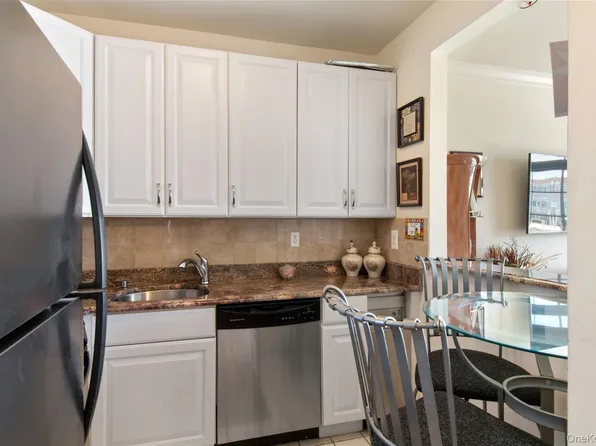 179 Surf Drive #114, Bronx, NY 10473