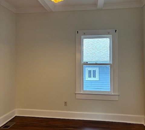 3rd image of 5670 Hawthorne Pl #D