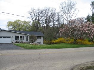 169 S Lake Doster Dr, Plainwell, MI 49080