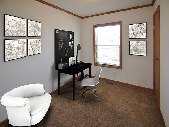 3rd image of 47 Gaslight Dr