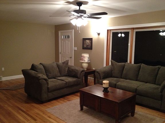 Living Room (View 2)