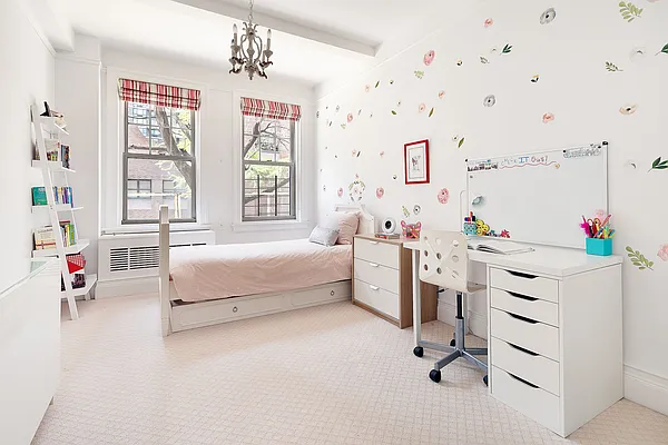 Sold by Stribling | media 15