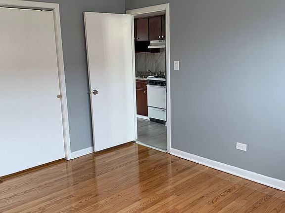 5th image of 4325 W 95th St #26