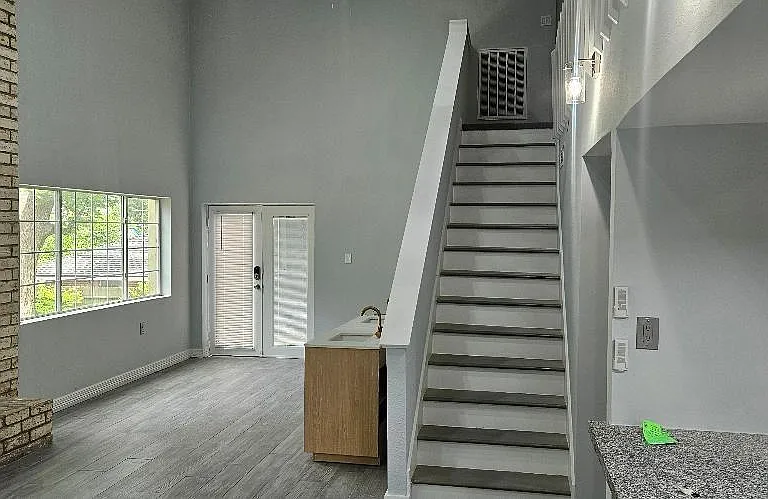 9310 Lugary Dr — Photo 6