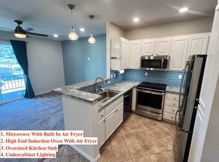 2220 Camino De La Reina UNIT 202, San Diego, CA 92108