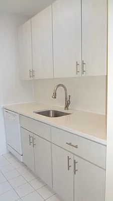 Rented by Royal Operation System | media 14