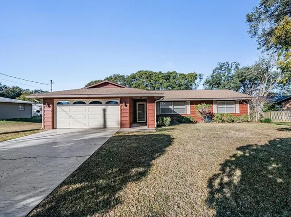 7343 Andre Dr, Zephyrhills, FL 33541