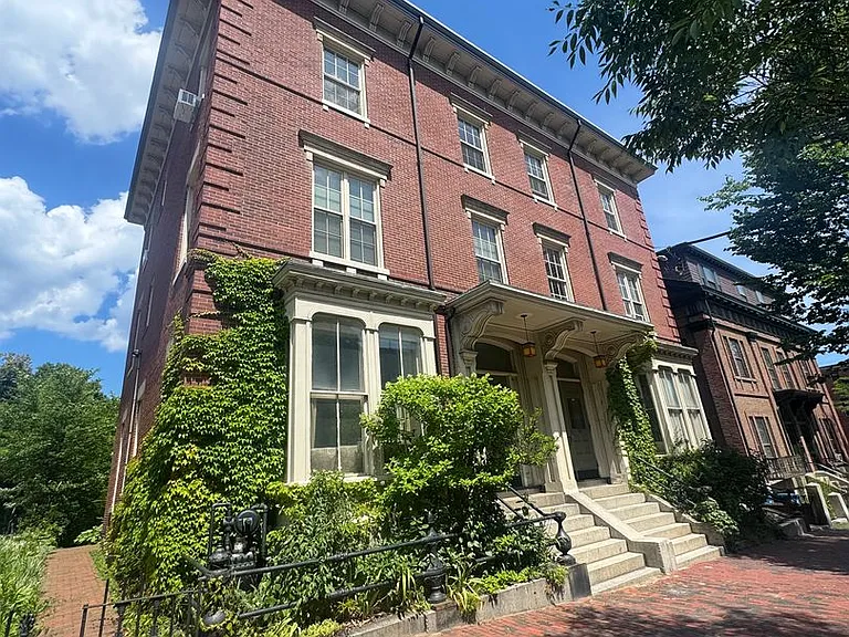 91 State St — Photo 1
