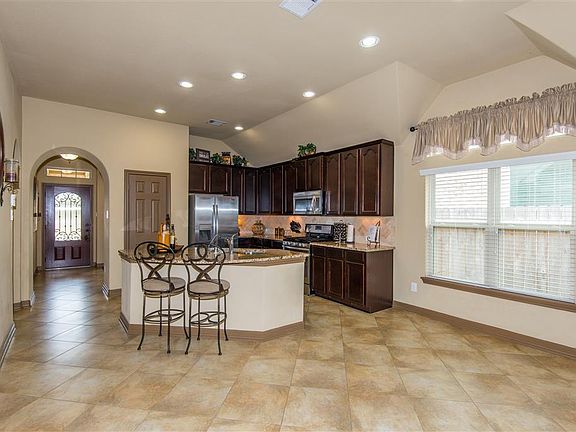 4th image of 10011 Boulder Bend Ln