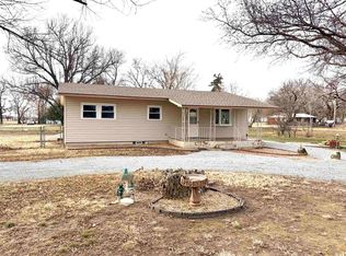 605 E 9th St, Harper, KS 67058