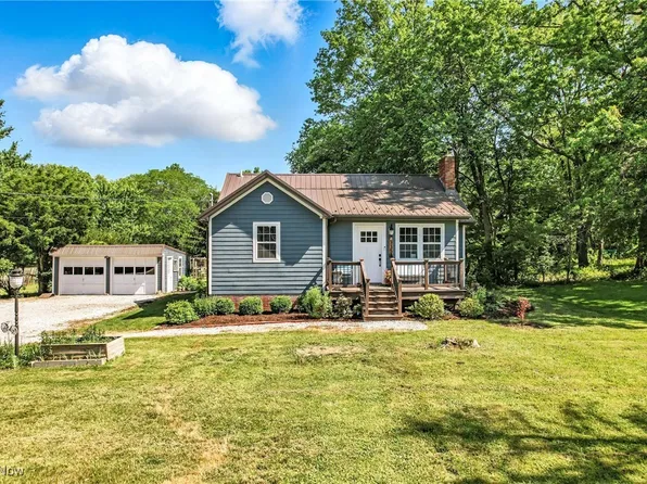 7358 Wallings Rd, North Royalton, OH 44133