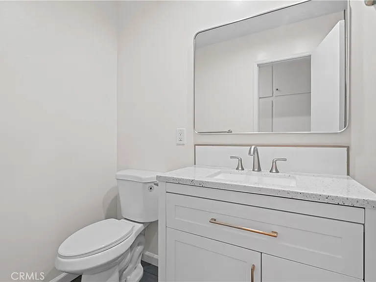 1019 E Walnut Ave — Photo 30