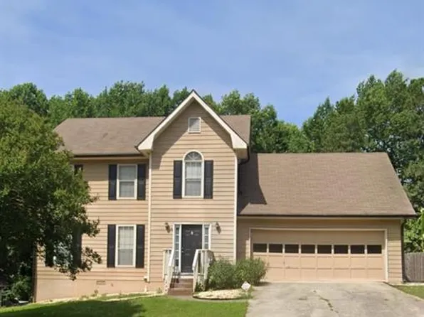 2695 Trotters Pointe Dr, Snellville, GA 30039
