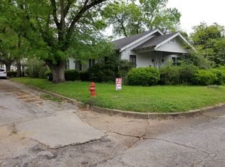 203 Smith St, Gonzales, TX 78629