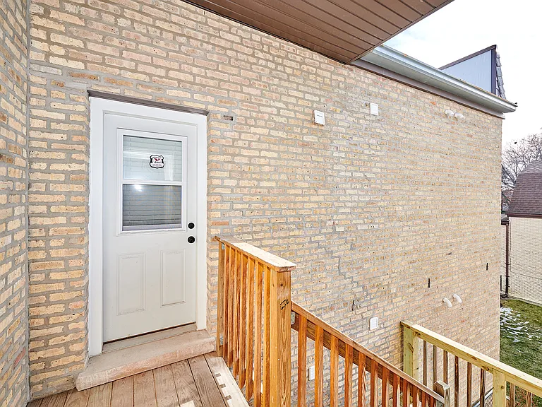 5703 W Seminole St — Photo 17