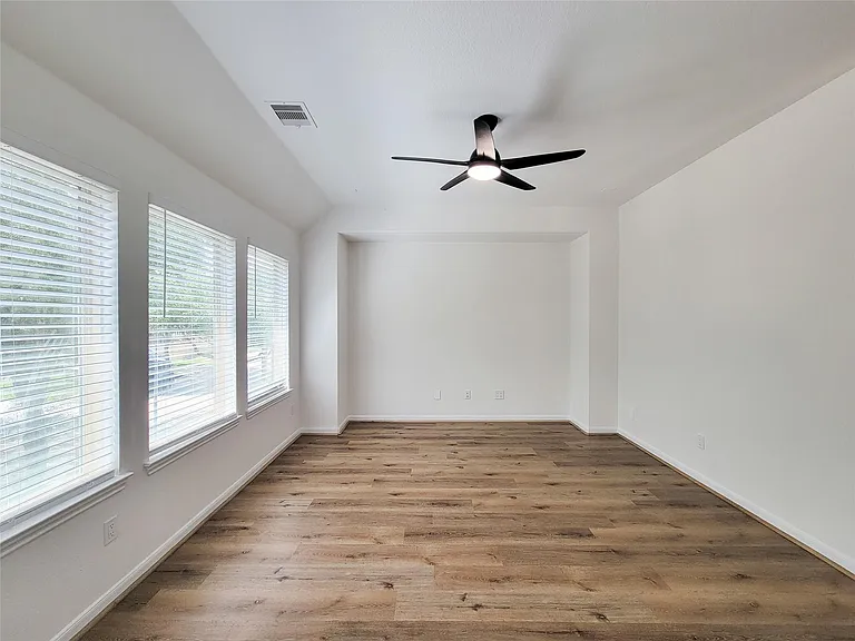 2814 Bay Springs View Ct — Photo 34