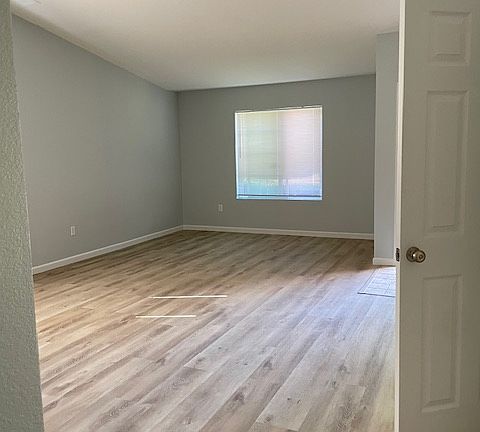 3rd image of 10081 Berryessa Dr