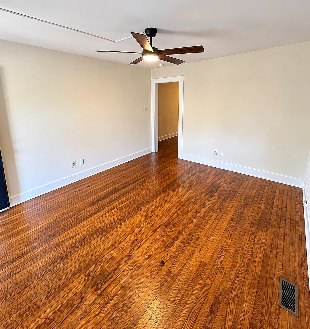 2 bed, 1000 sqft, $1,050 — Photo 4