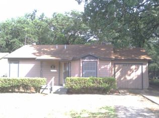 4624 Marsalis St, Fort Worth, TX 76117