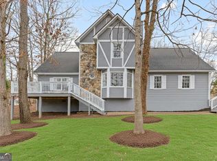 1811 Chantilly Ct, Lawrenceville, GA 30043