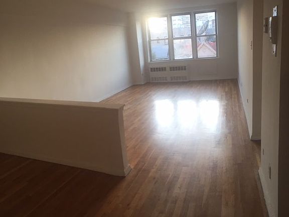 5th image of 465 E 7th St APT 4S
