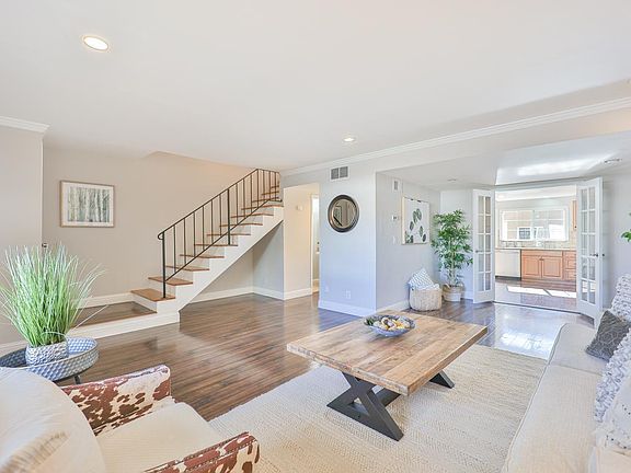 4th image of 789 Beaver Creek Way