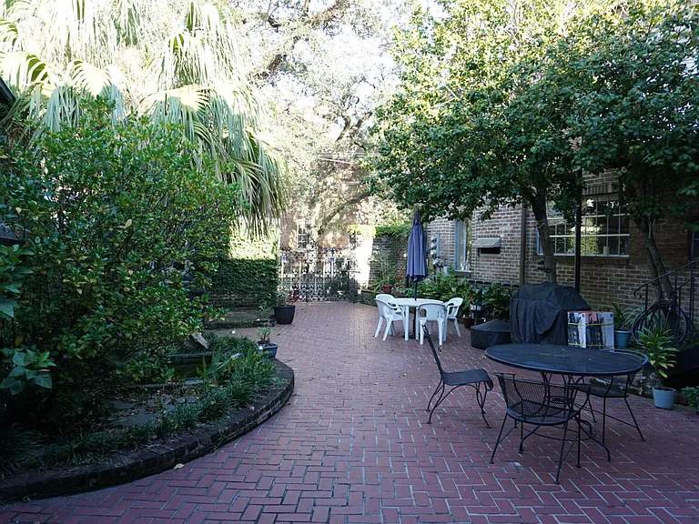 253 N Jackson St #5 — Photo 4