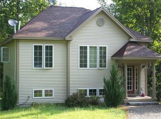 21 Pond Rd, Poland, ME 04274