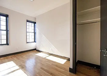 Rented by Rennit Inc.