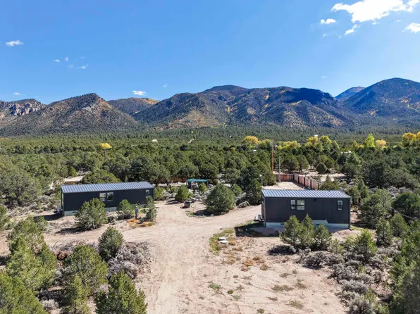 48-48A Quintana Rd #48, Questa, NM 87556
