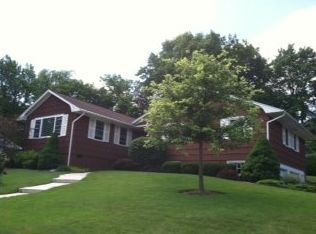 23 Holiday Hl, Endicott, NY 13760